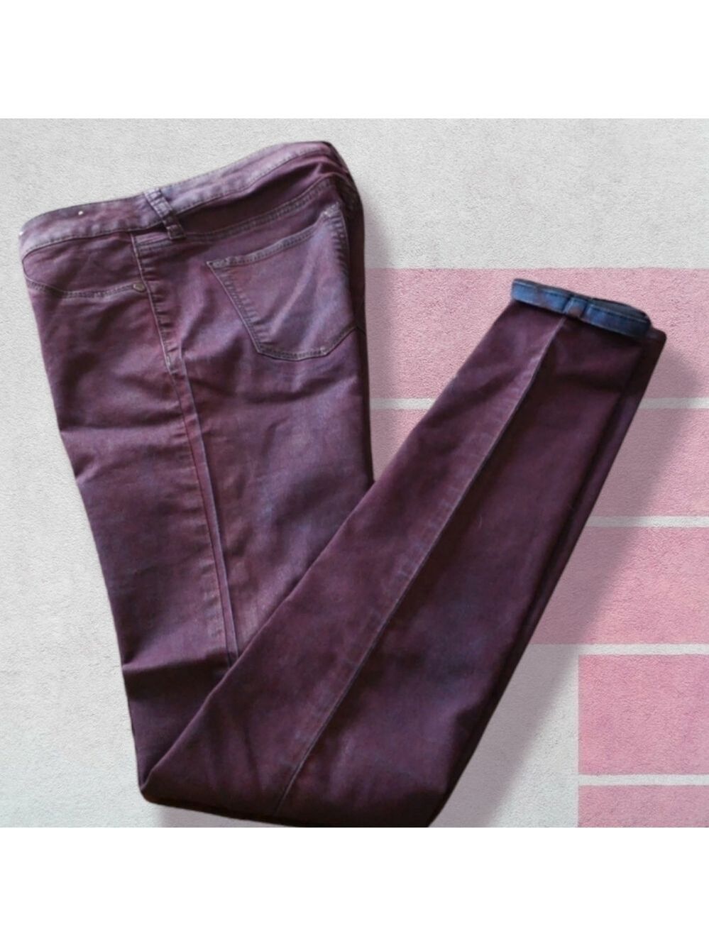 Decree Denim Skinny Jeans Maroon Wash sz 1 Low Rise NWOT